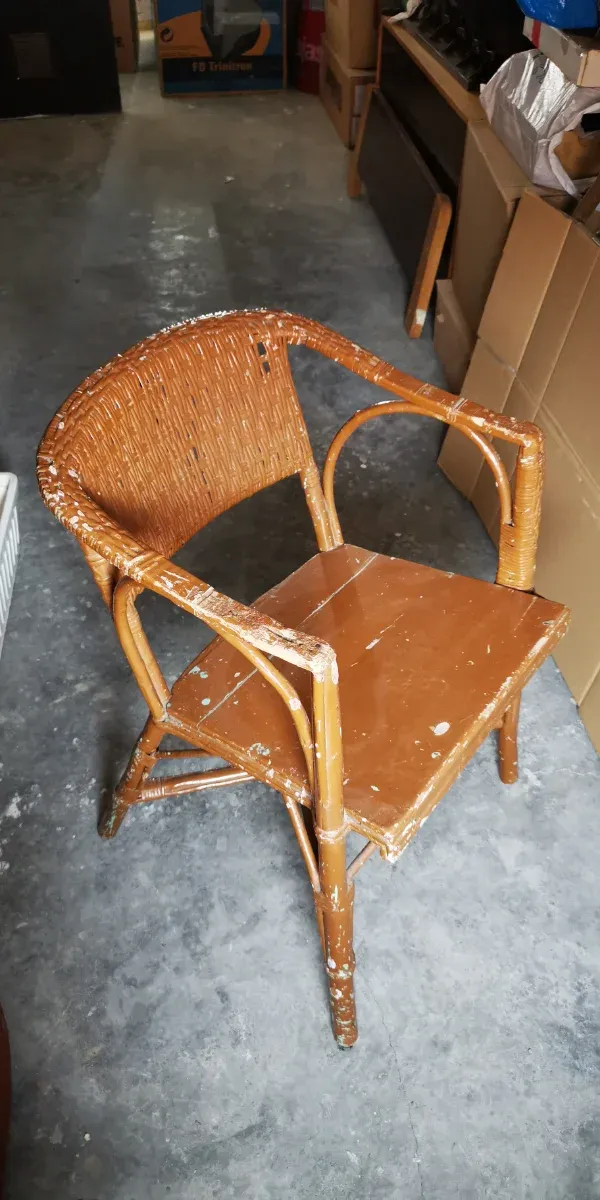 Sillón de caña de bambú rústico