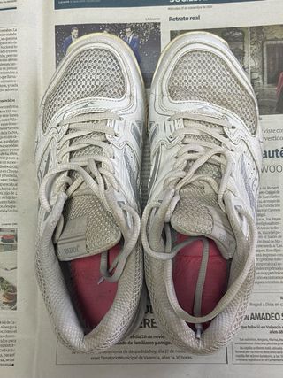 Zapatillas pádel Joma blancas