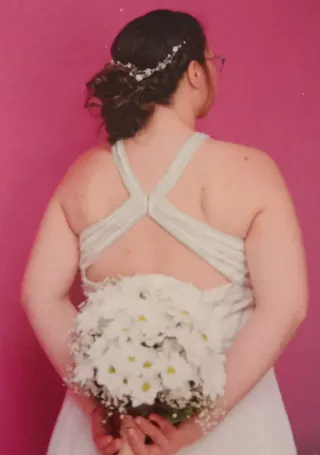 Vestido de novia blanco con pedrería