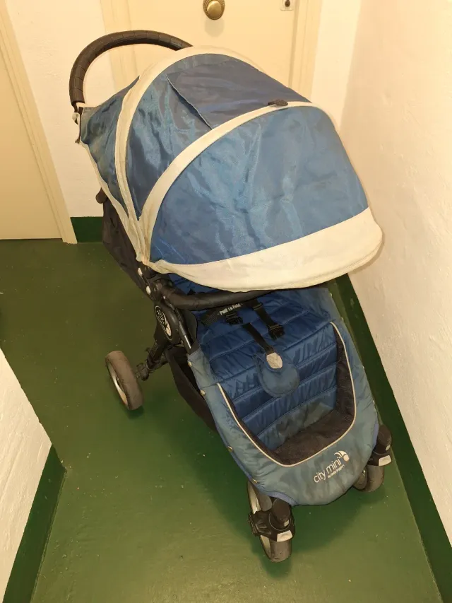 Silla de paseo City Mini by baby jogger 4 ruedas