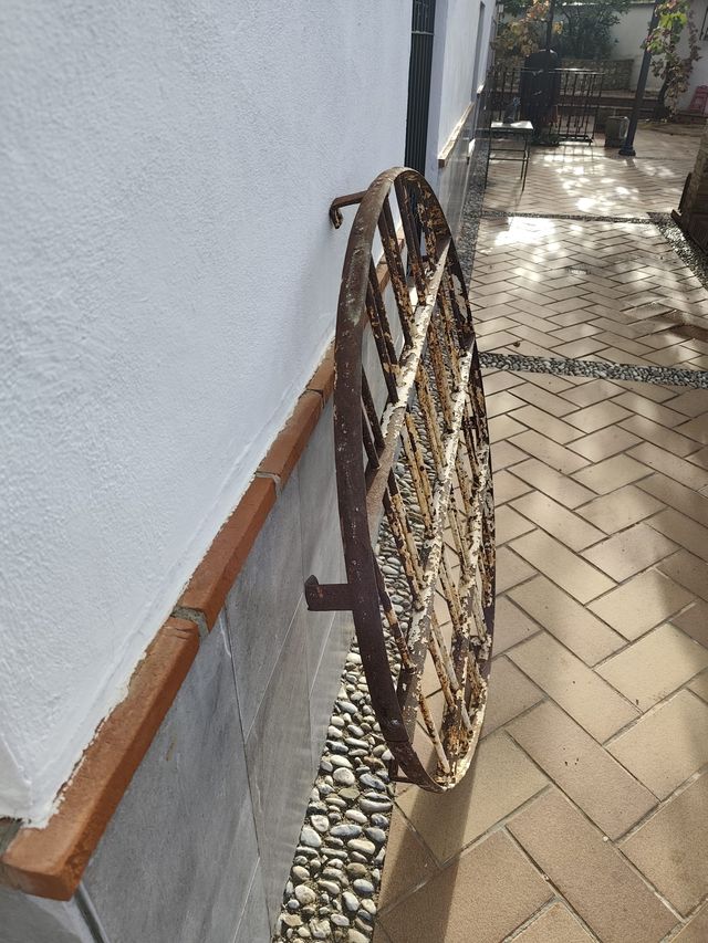 Reja redonda hierro antigua decoración