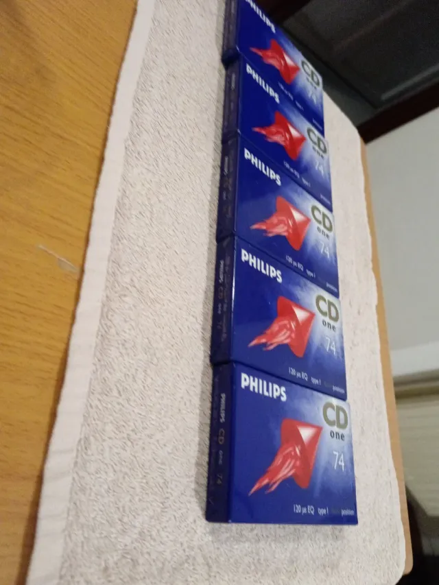 5 Cintas Cassette Philips CD One 74. Para grabar.