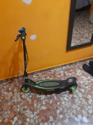 Patinete Eléctrico Razor E90 con bateria recargabl
