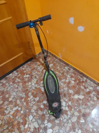 Patinete Eléctrico Razor E90 con bateria recargabl