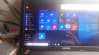 Portatile Toshiba nero