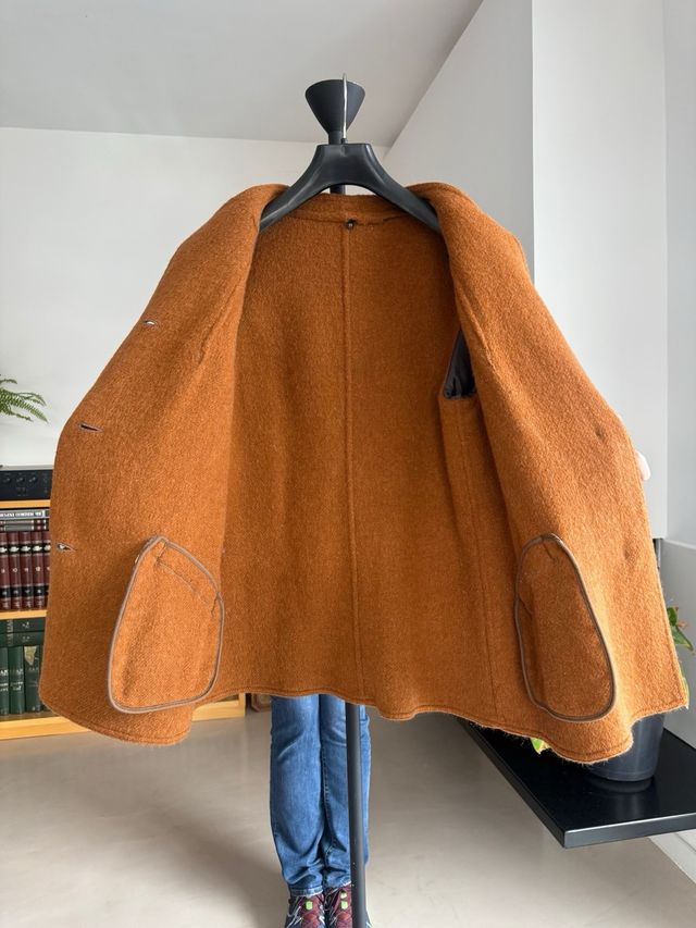 Abrigo de mujer gris y naranja corto talla 44-46