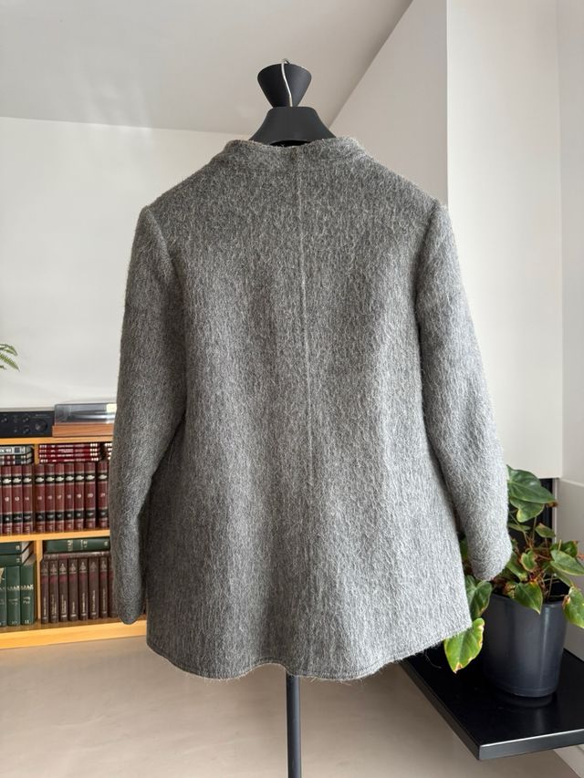 Abrigo de mujer gris y naranja corto talla 44-46