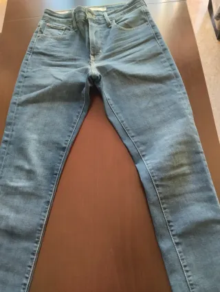 Vaqueros Levi's Azules