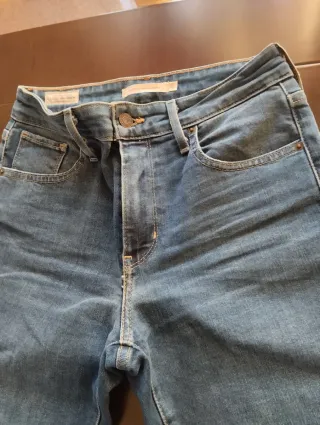 Vaqueros Levi's Azules