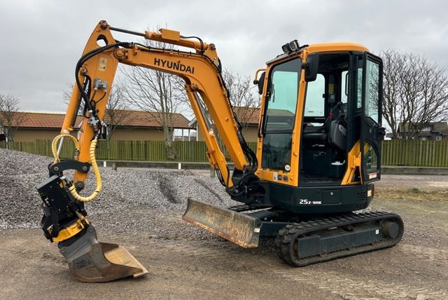 Miniexcavadora Hyundai Robex 25Z 9AK