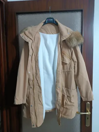 Giubbotto donna beige con cappuccio