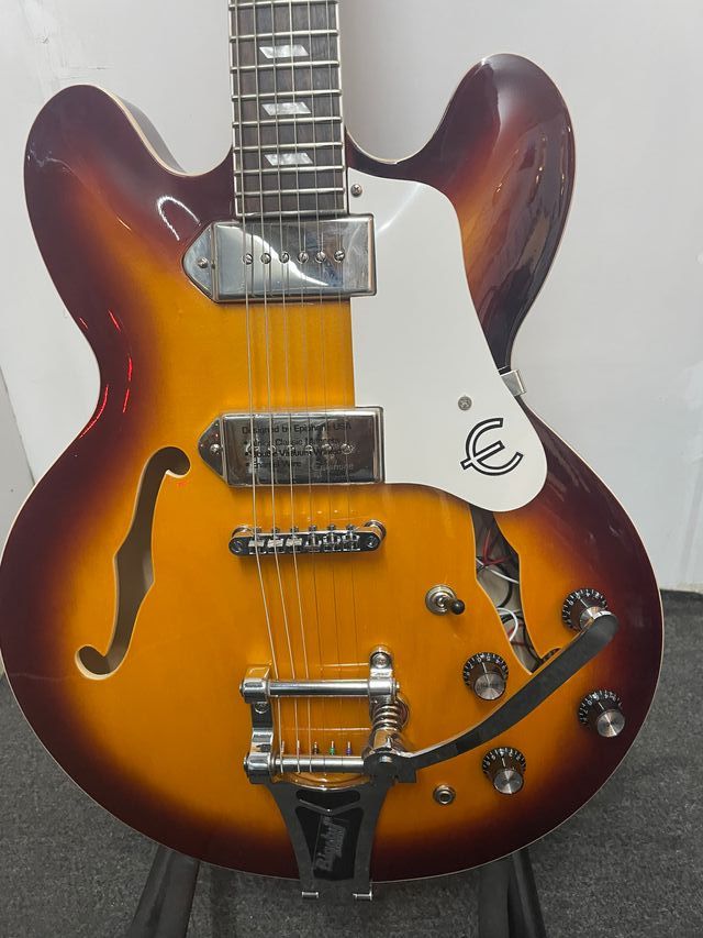 Epiphone Casino Bigsby Réplica