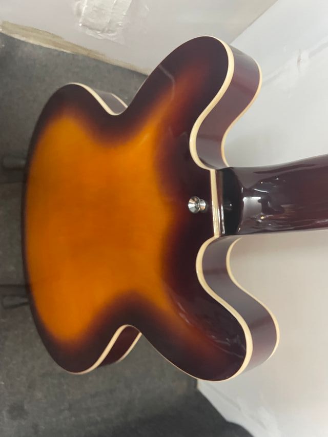 Epiphone Casino Bigsby Réplica