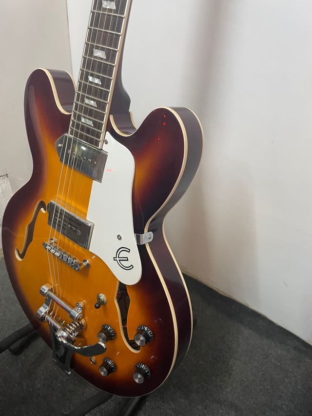 Epiphone Casino Bigsby Réplica