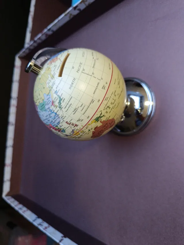 Hucha Globo Terráqueo