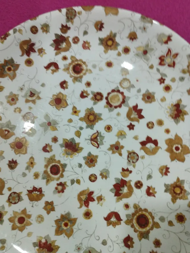 Prato antigo floral castanho 24cm