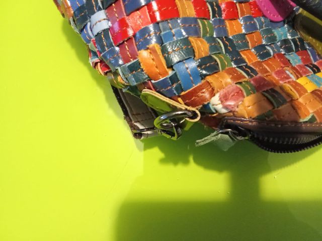 Bolso colgante y mano de piel multicolor (mujer)