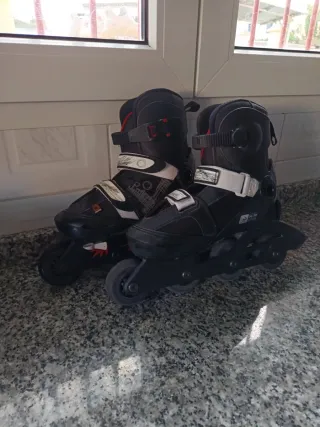 Patines en línea negros taya 39