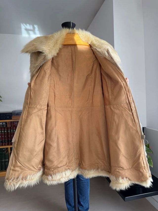 Abrigo de piel color crema mujer