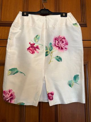 Traje de seda natural