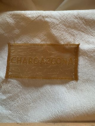 Traje de seda natural