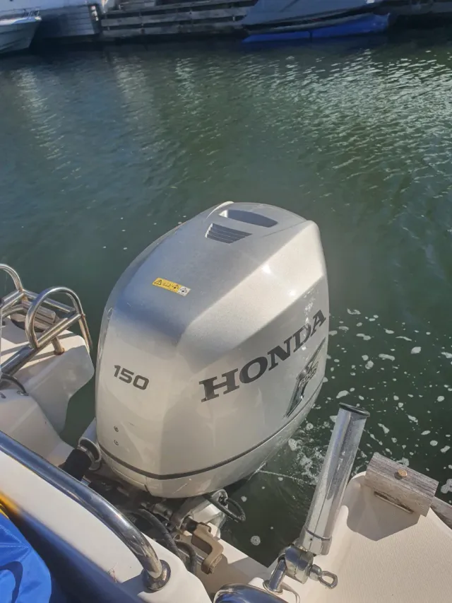 Barco pesca-paseo B2 Marine Cap Ferret 722 tc