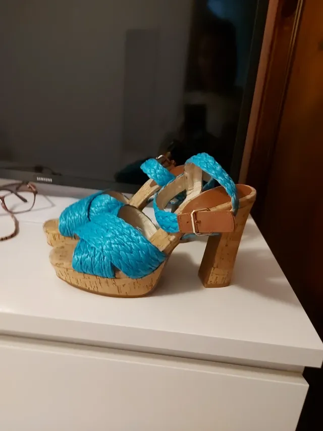 Sandalias Bimba y Lola Piel y Esparto Azul