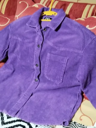 Sobrecamisa Zara oversize morada T.XS