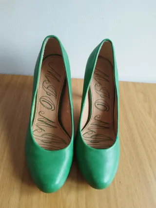 Zapatos de tacón verdes