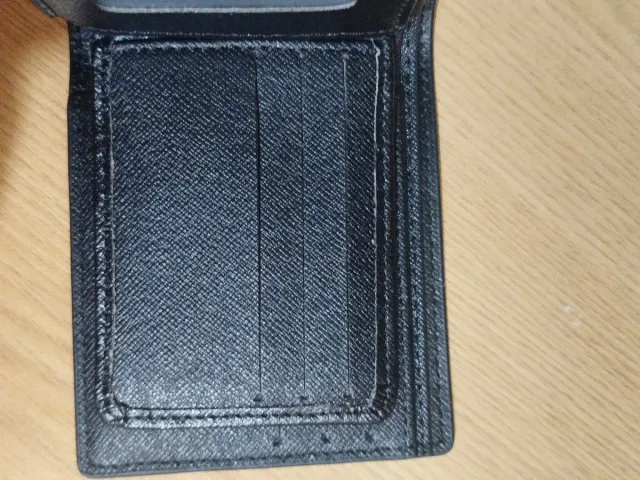 Portafoglio Louis Vuitton Nero e Grigio