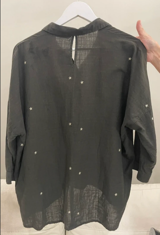 Camisa verde Zara estrellas