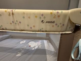 Cuna de viaje Jané (Semi nueva)