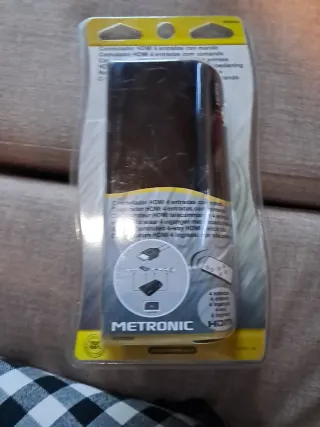 Conmutador HDMI Metronic 4 Entradas con Mando