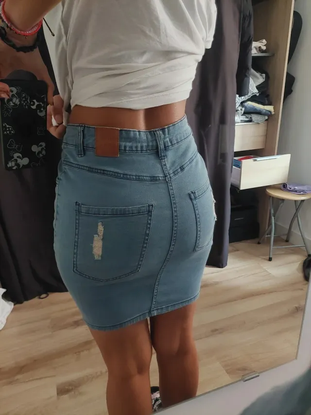 Falda vaquera ajustada