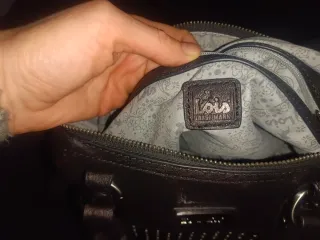 Bolso Lois negro con tachuelas