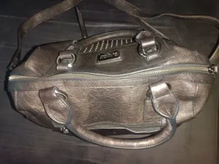 Bolso Lois negro con tachuelas