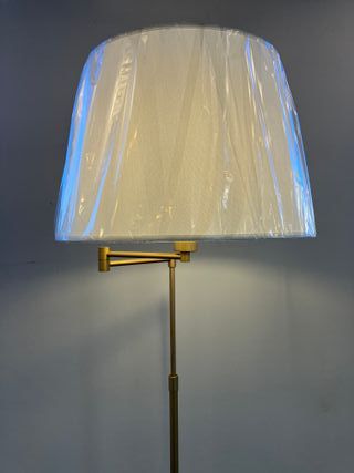 Lampada da terra oro snodata con paralume