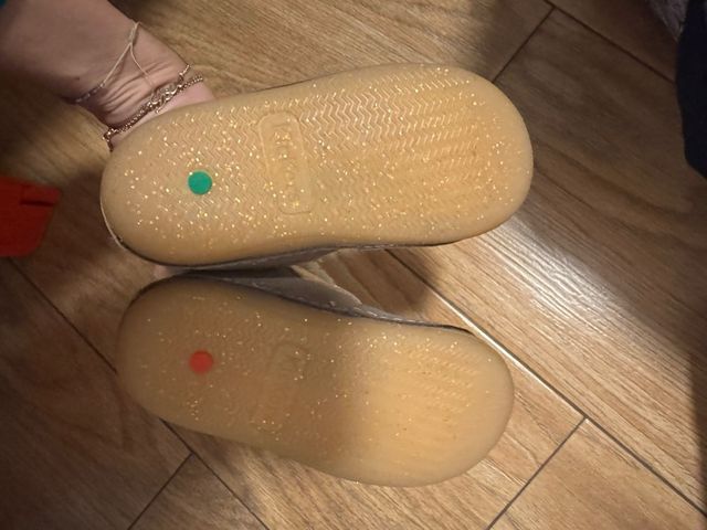 Botitas Kickers Bebé Borreguito talla 22