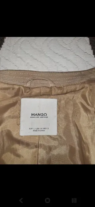 Cazadora de piel beige