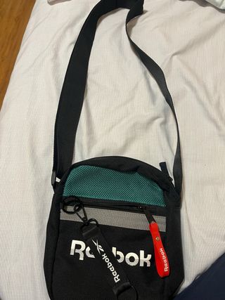 Riñonera Reebok Negra y Verde