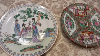 Antichi piatti cinesi decorati