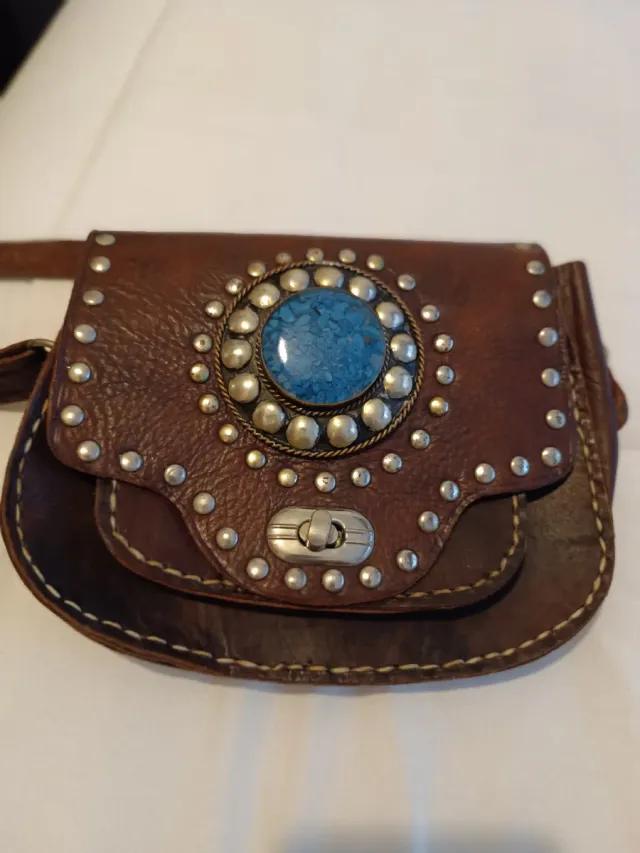 Bolso de cuero estilo boho