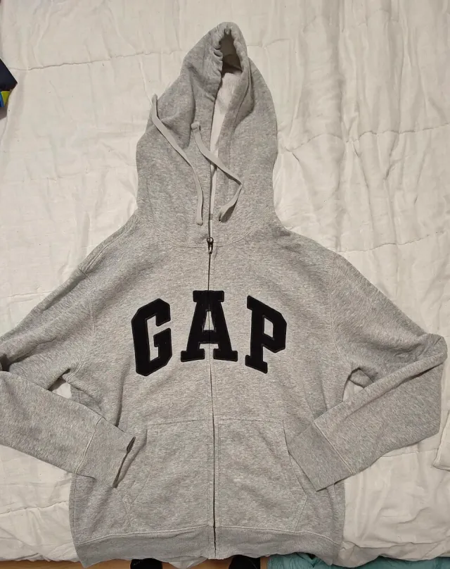 Felpa grigia Gap taglia M con cappuccio e cerniera