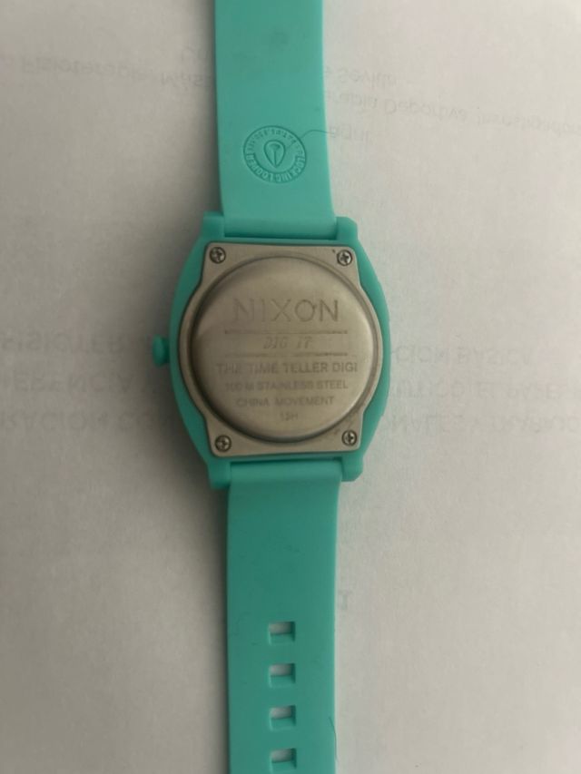 Reloj Teal