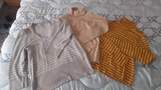 Lote 3 jerséis cuello alto y pico