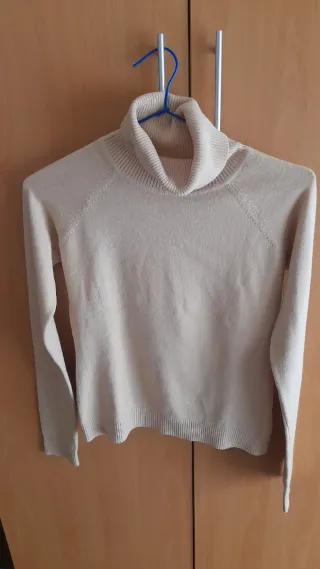 Lote 3 jerséis cuello alto y pico