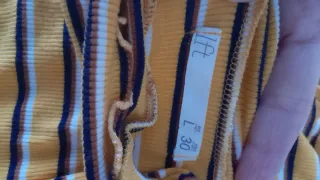 Lote 3 jerséis cuello alto y pico