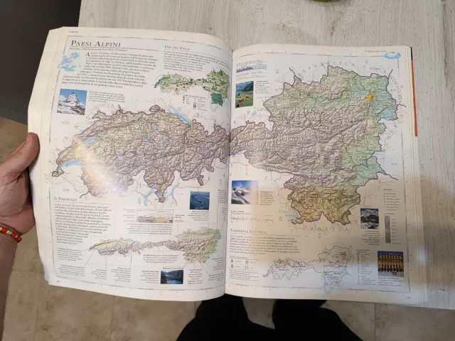 Atlante foto satellitare Corriere della Sera