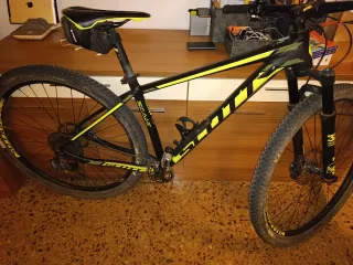 Bicicleta Scott Scale 945