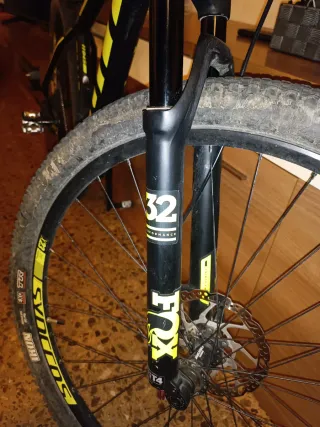 Bicicleta Scott Scale 945